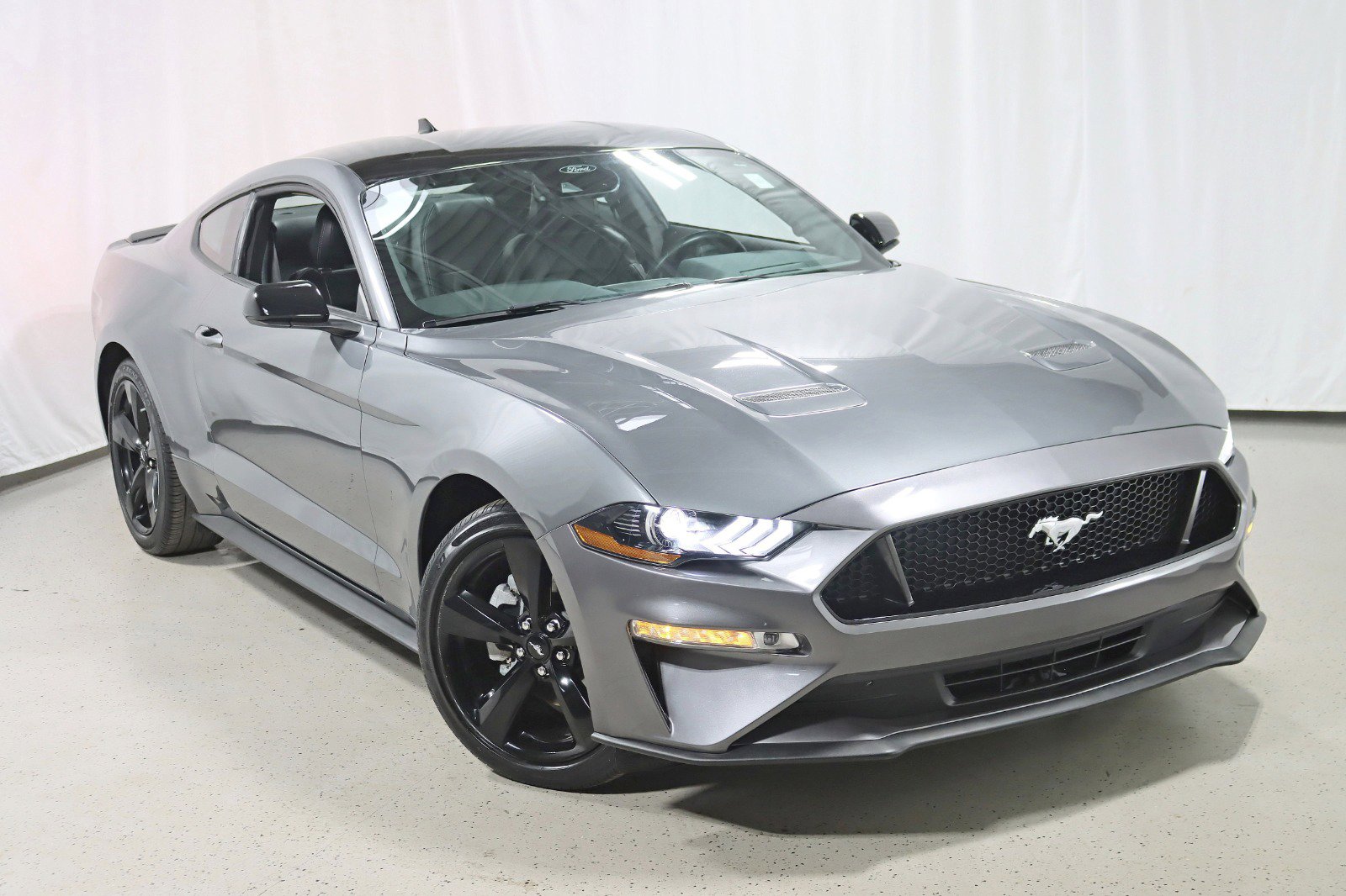 Used 2021 Ford Mustang Premium w/ Black Accent Package RWD image 6