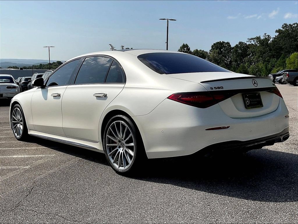 Used 2023 Mercedes-Benz S 580 4MATIC Sedan image 3