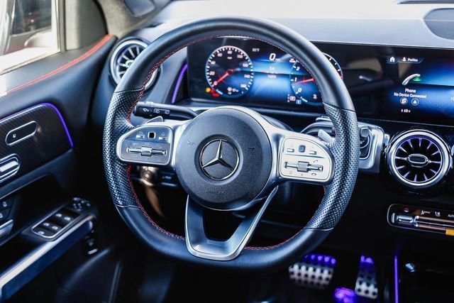Used 2023 Mercedes-Benz GLB 250 4MATIC image 13
