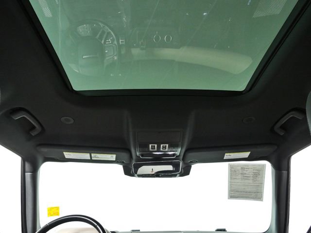 Used 2021 Land Rover Defender 110 X-Dynamic HSE AWD/4WD image 22