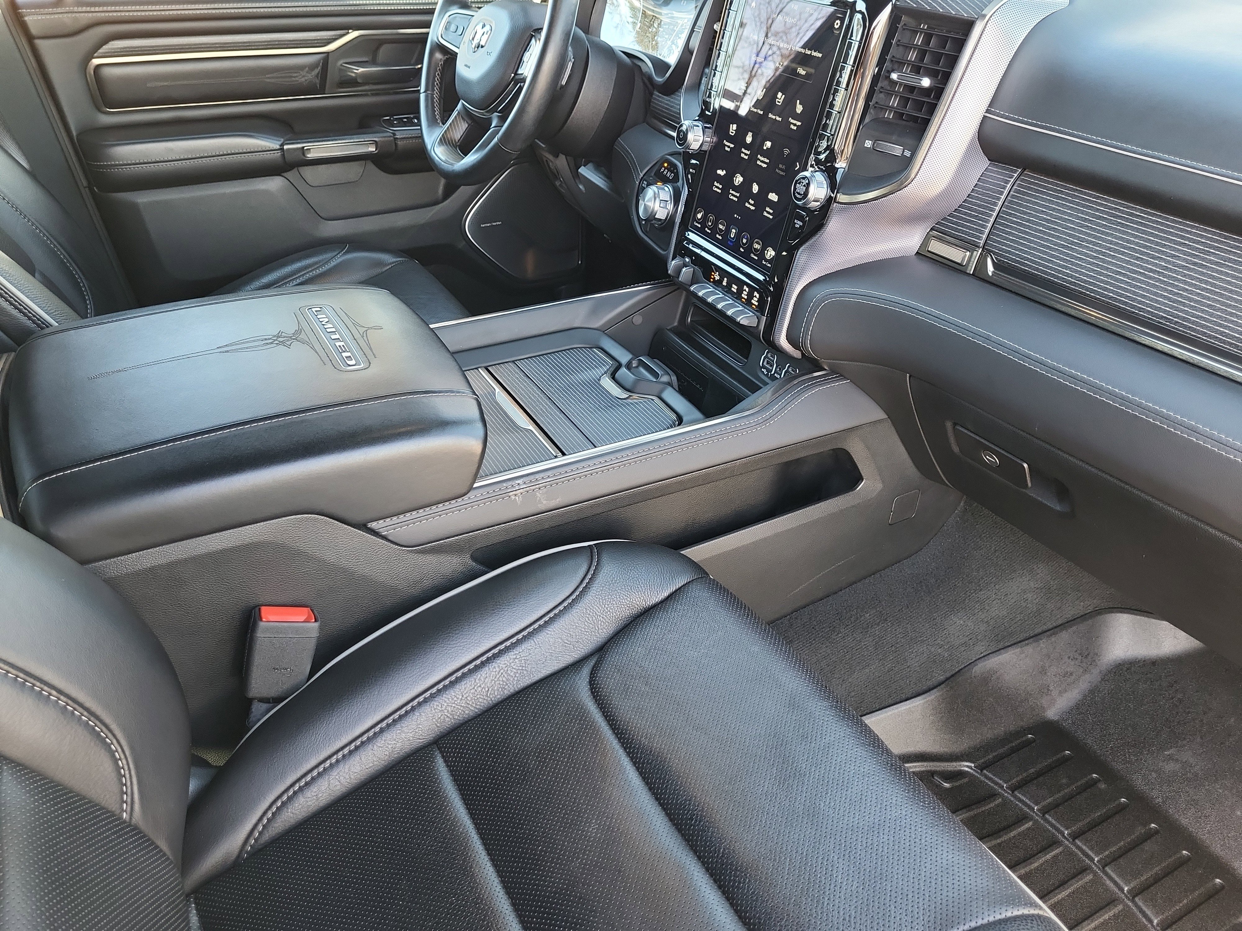 Used 2021 RAM 1500 Limited w/ Night Edition image 19