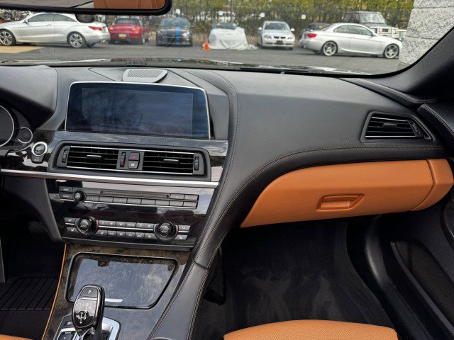 Used 2017 BMW 650i Convertible RWD image 32