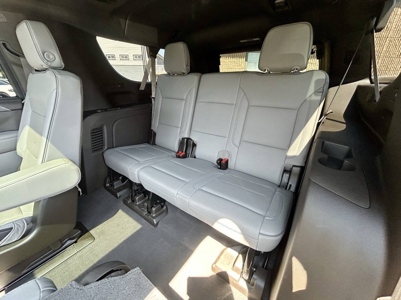 Used 2021 GMC Yukon XL SLT w/ SLT Luxury Plus Package AWD/4WD image 13