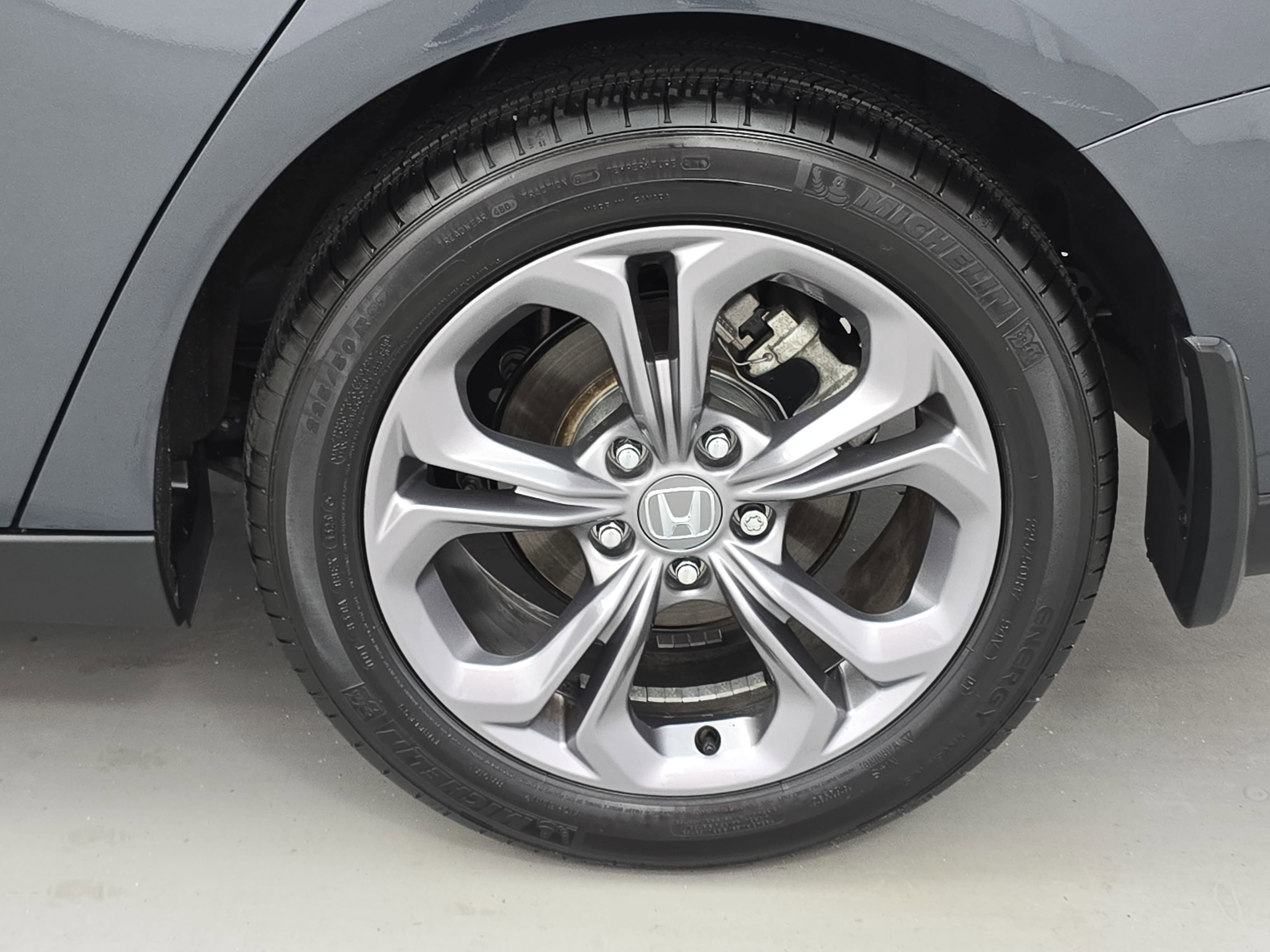Used 2024 Honda Accord EX image 32