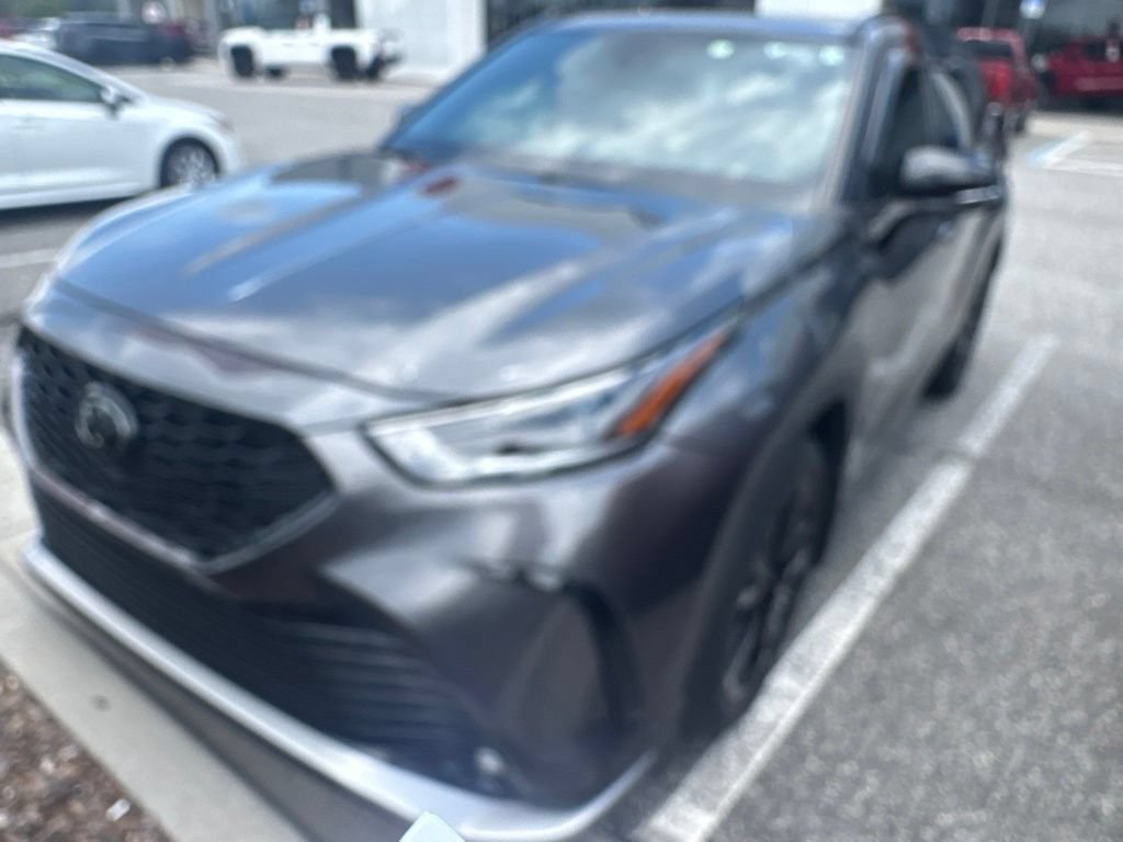 Used 2023 Toyota Highlander XSE