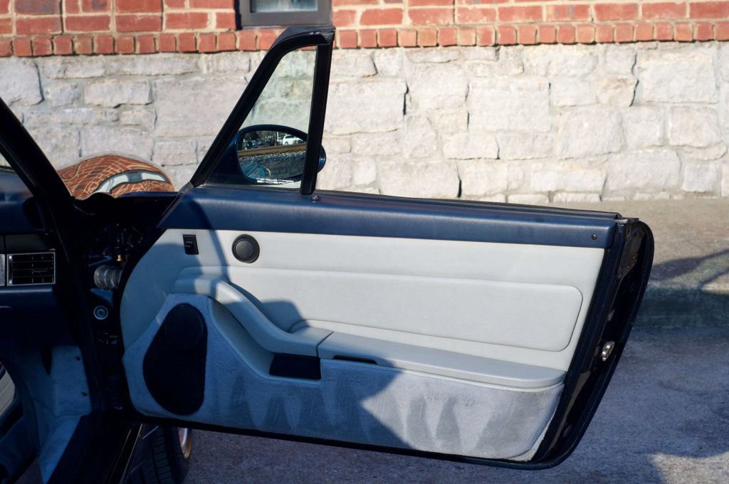 Used 1995 Porsche 911 Carrera image 41