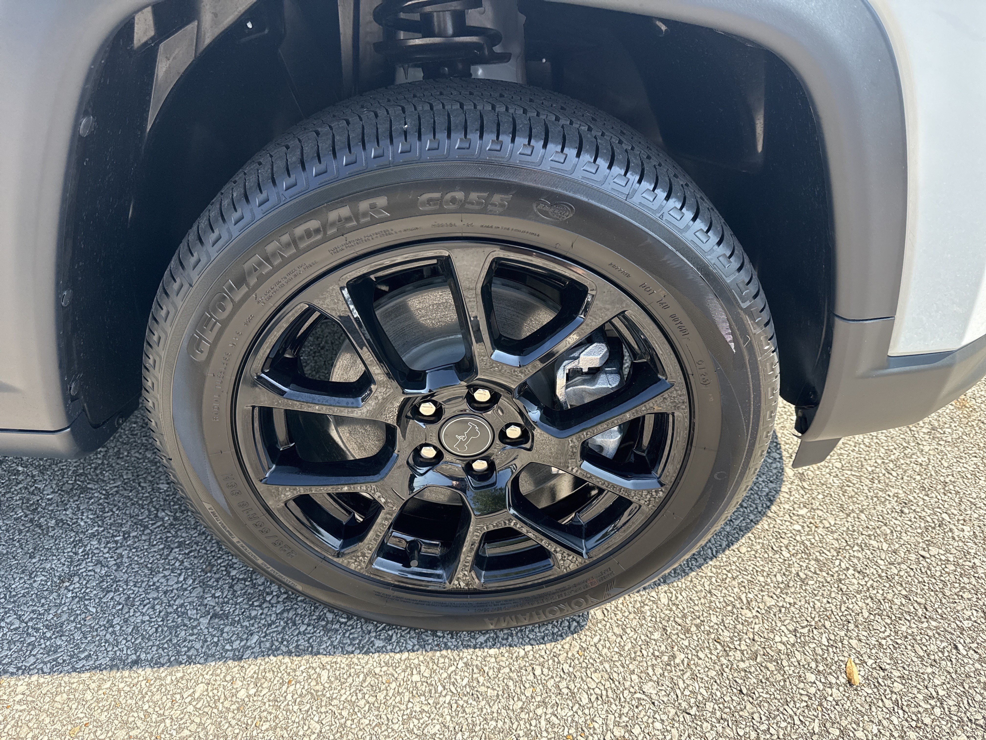 New 2026 Jeep Compass Latitude AWD/4WD image 12