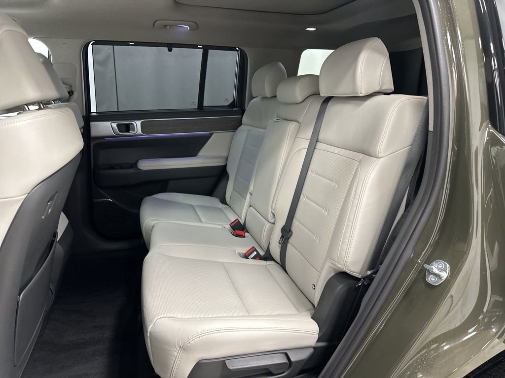 Used 2024 Hyundai Santa Fe Limited image 19