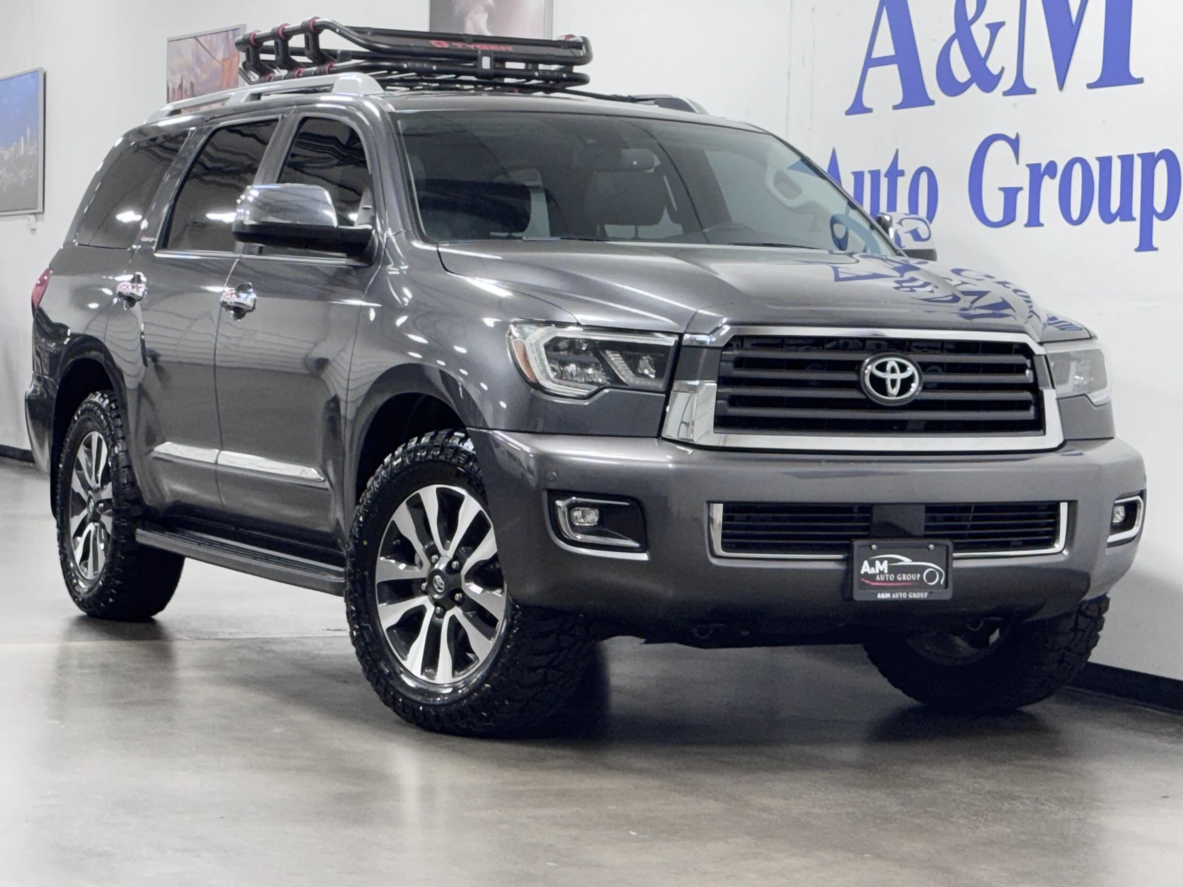 Used 2018 Toyota Sequoia Limited w/ Safety & Convenience Package AWD/4WD image 1