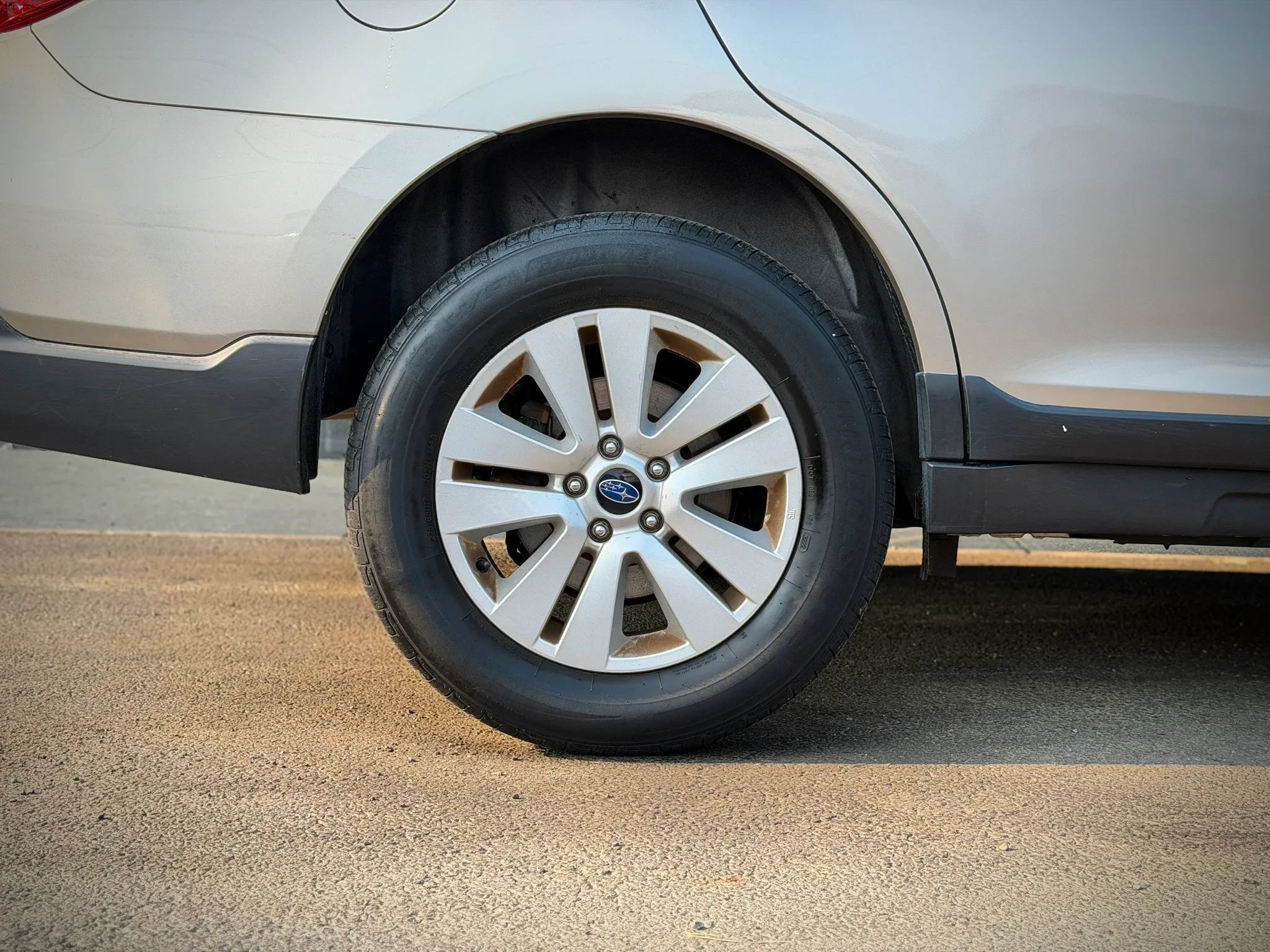 Used 2019 Subaru Outback 2.5i AWD/4WD image 28