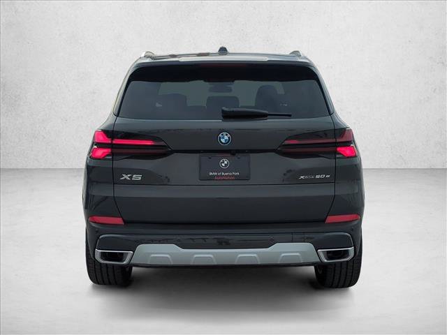 New 2026 BMW X5 xDrive50e w/ Executive Package AWD/4WD image 8