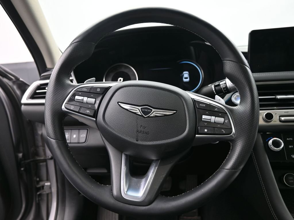 Used 2025 Genesis G70 2.5T image 21