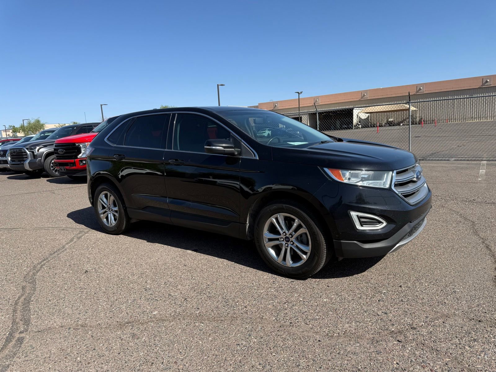 Used 2018 Ford Edge SEL w/ Equipment Group 201A FWD image 3