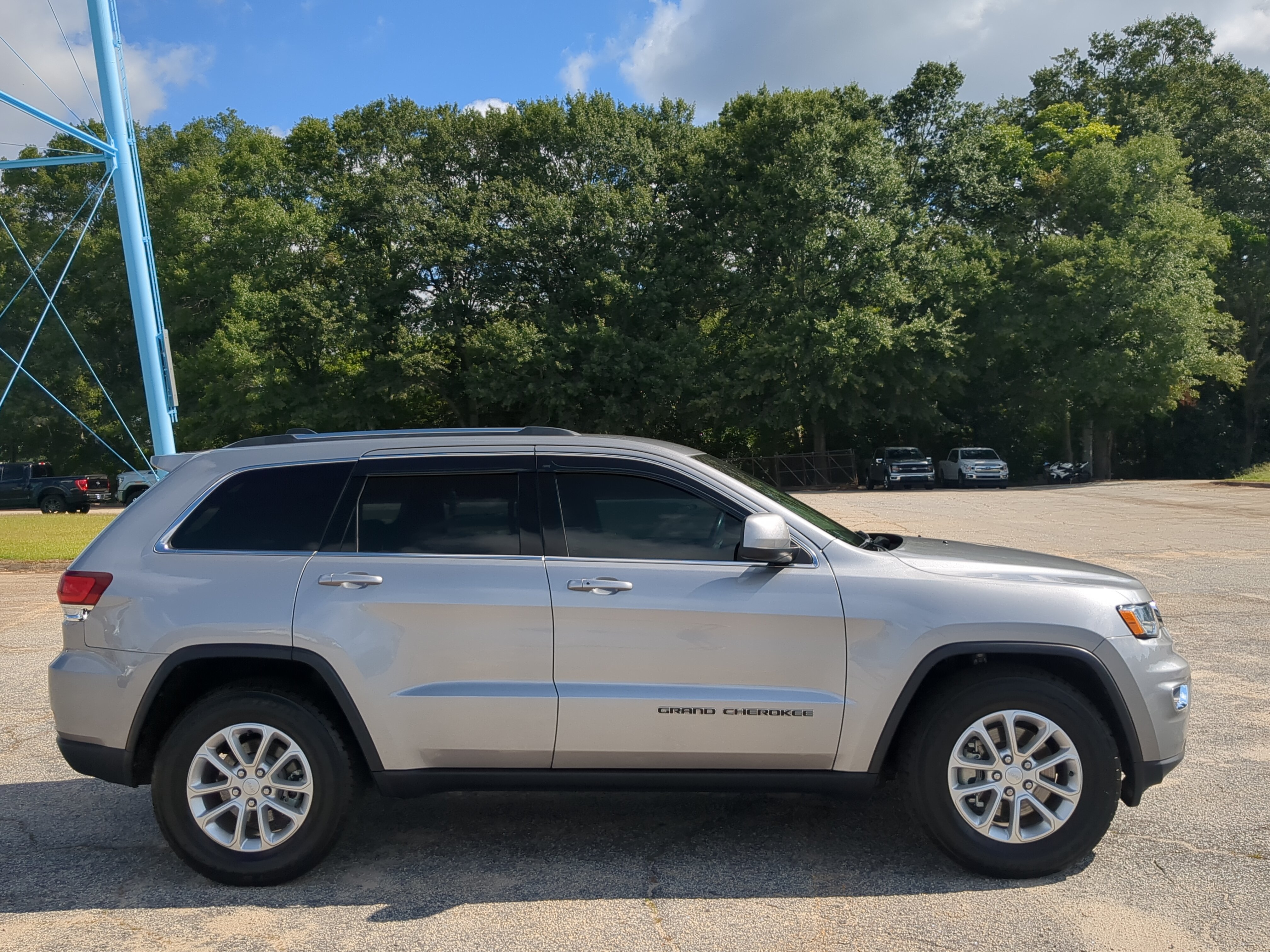 Used 2021 Jeep Grand Cherokee Laredo RWD video 2