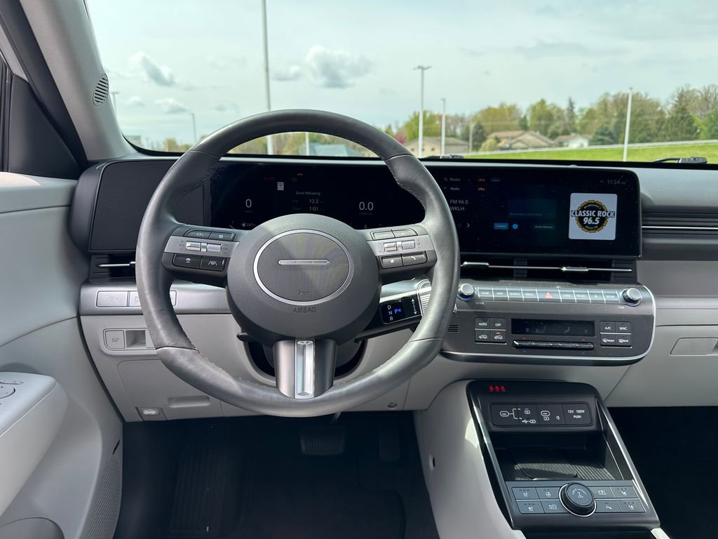 Used 2024 Hyundai Kona Limited AWD/4WD image 17