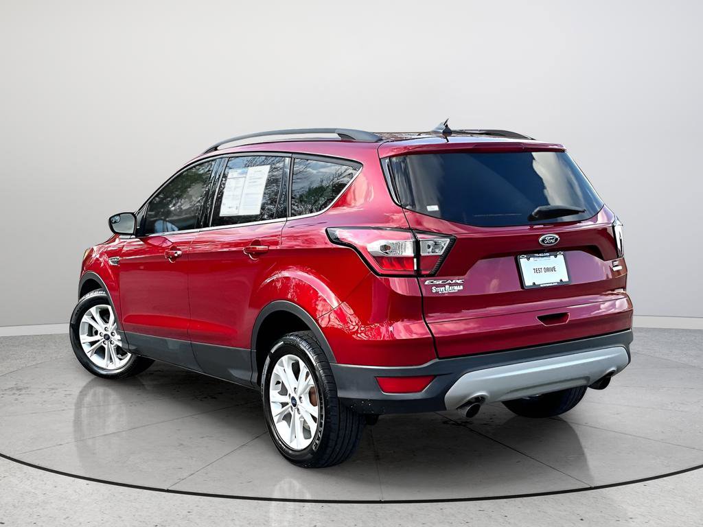 Used 2018 Ford Escape SE w/ SE Sync 3 Package image 9