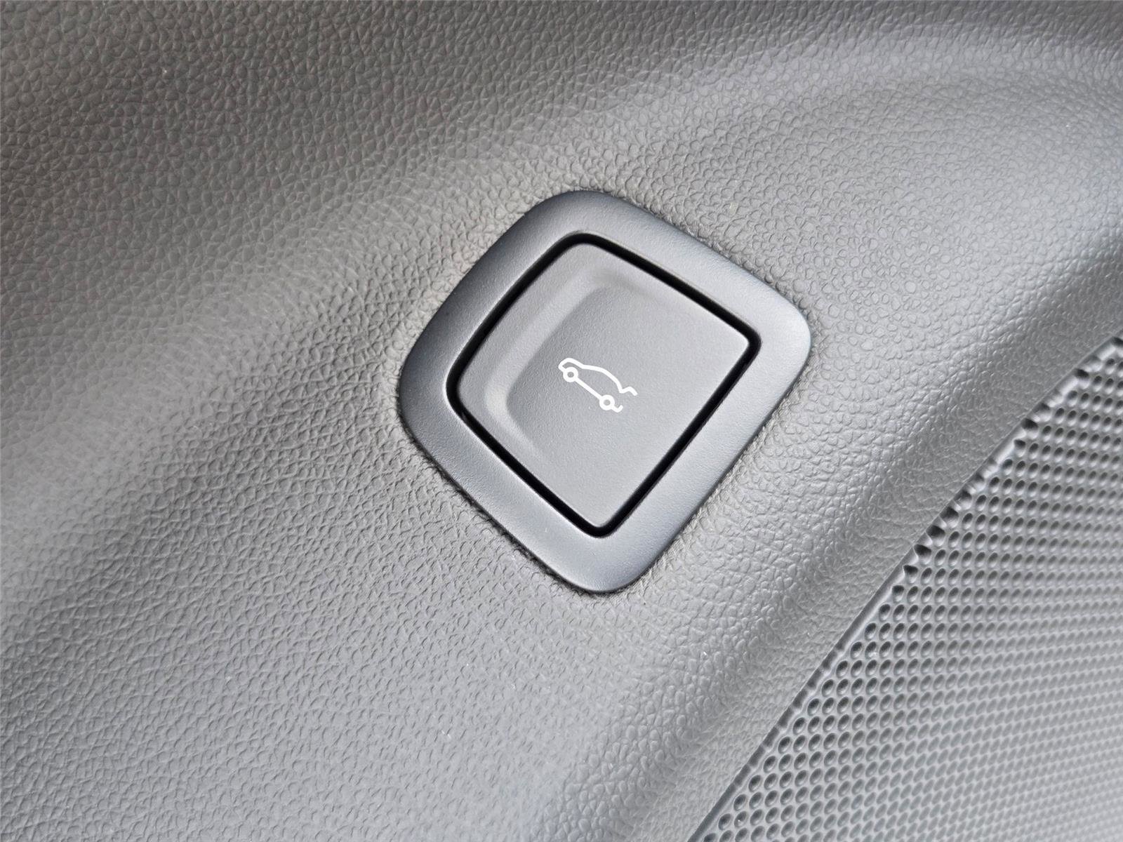 Used 2025 Cadillac CT5 Premium Luxury RWD image 33