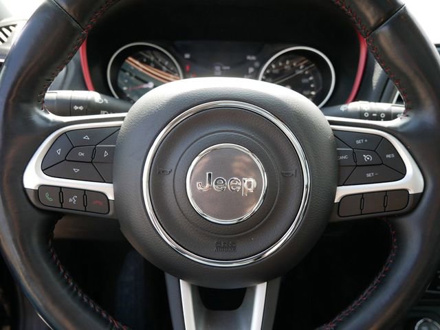 Used 2018 Jeep Compass Trailhawk w/ Leather Interior Group AWD/4WD image 17