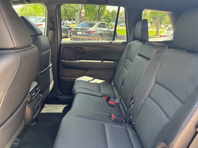 Used 2025 Honda Passport EX-L image 36