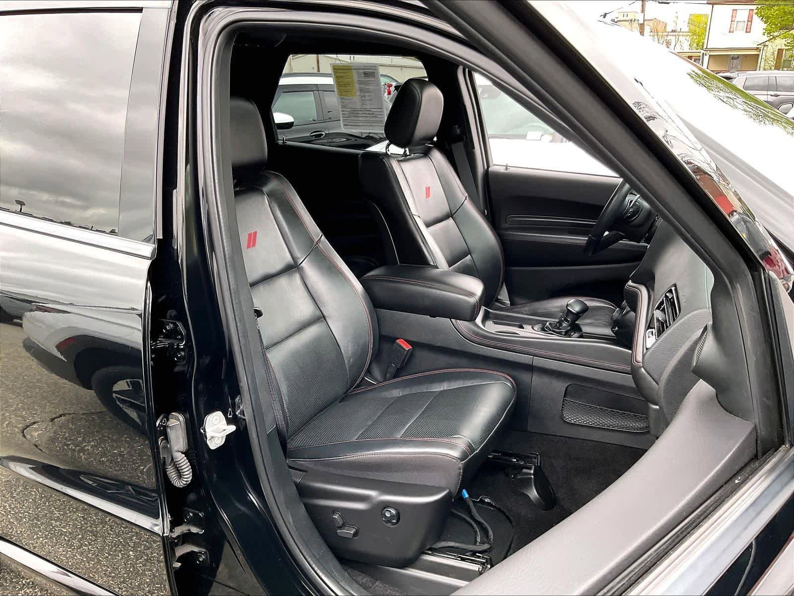 Used 2022 Dodge Durango R/T w/ Blacktop Package AWD/4WD image 11