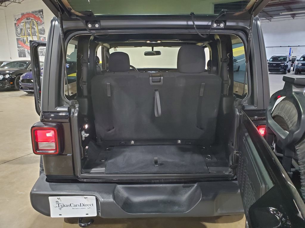 Used 2019 Jeep Wrangler Sport S image 32
