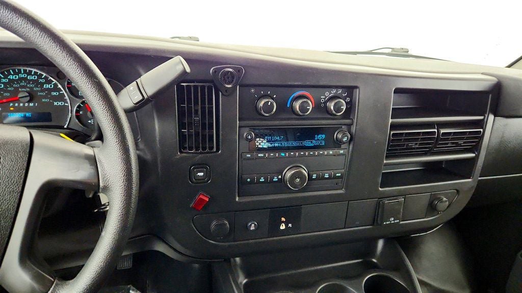 Used 2015 GMC Savana 2500 RWD image 16