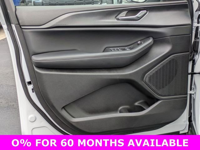 New 2025 Jeep Grand Cherokee L Laredo w/ Luxury Tech Group I image 12