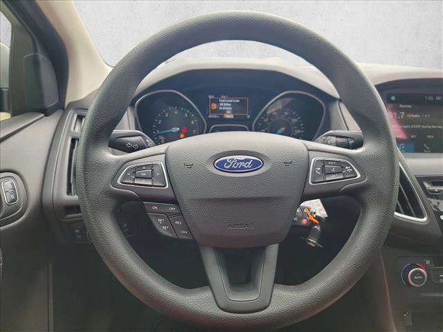 Used 2017 Ford Focus SEL image 18