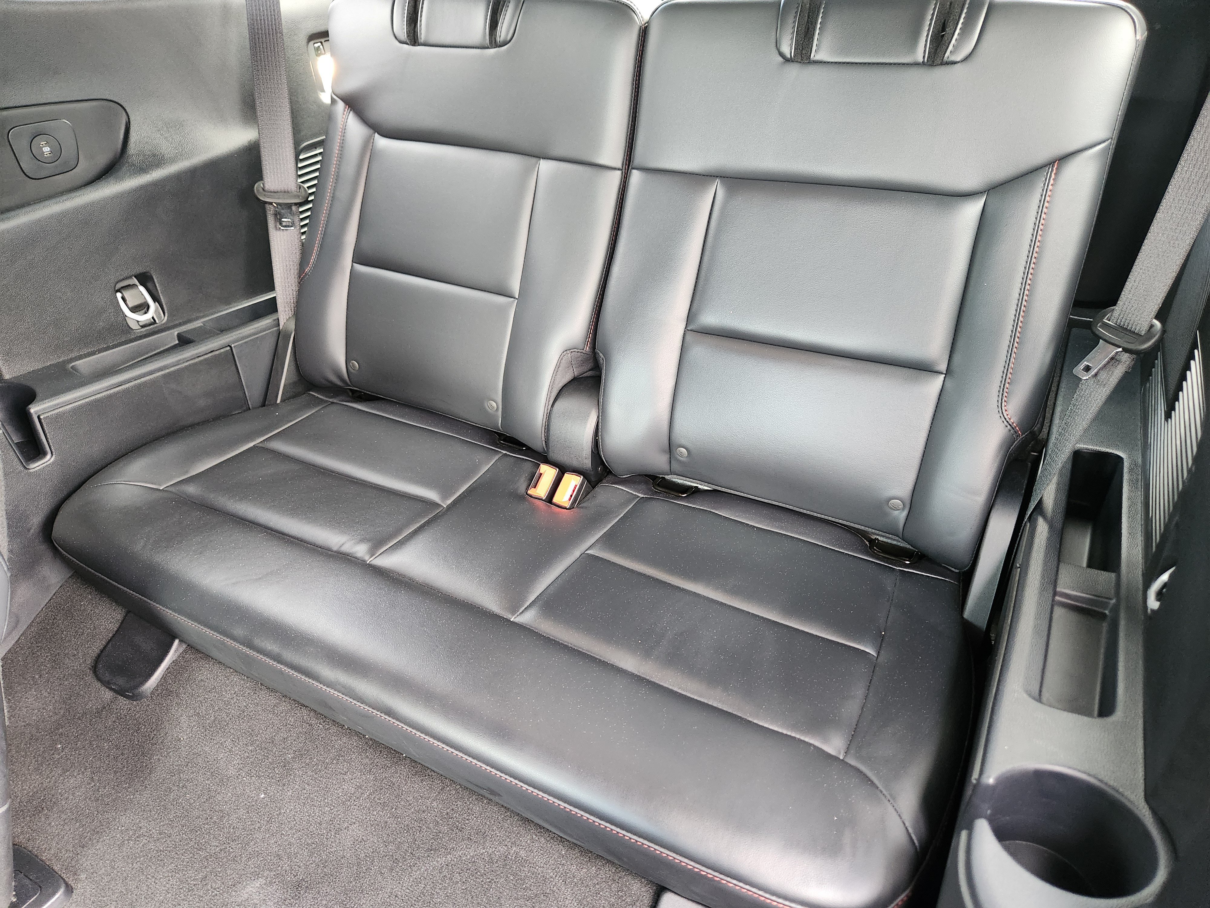 Used 2026 Ford Explorer ST-Line w/ ST-Line Street Pack RWD image 23