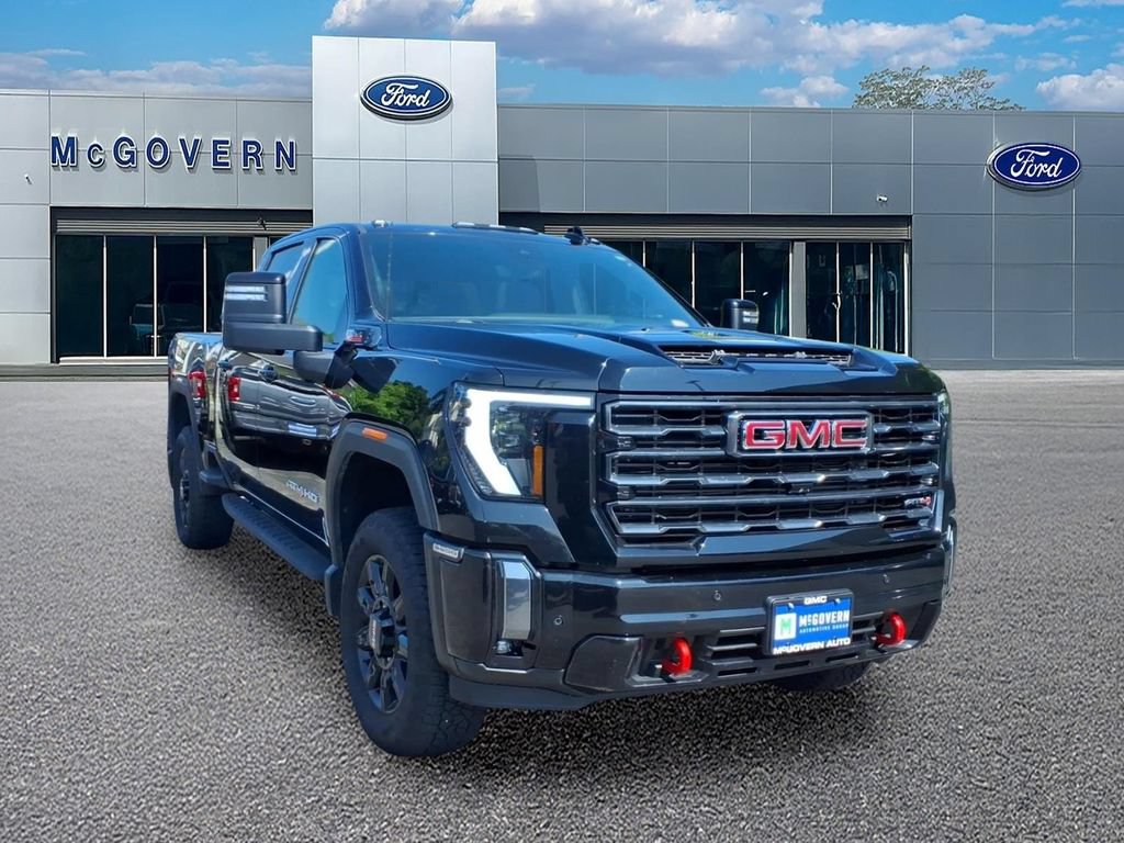 Used 2024 GMC Sierra 3500 AT4 w/ AT4 Premium Plus Package AWD/4WD image 8