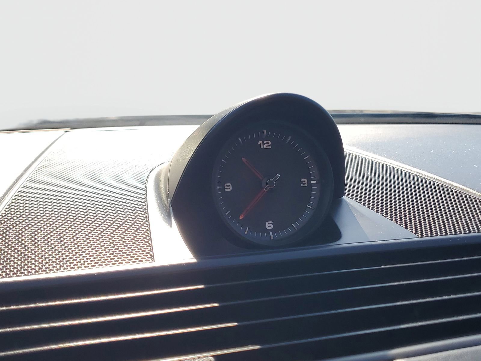 Used 2023 Porsche Panamera Platinum Edition image 29