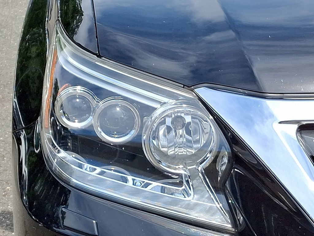Used 2018 Lexus GX 460 Premium w/ Premium Package AWD/4WD image 9