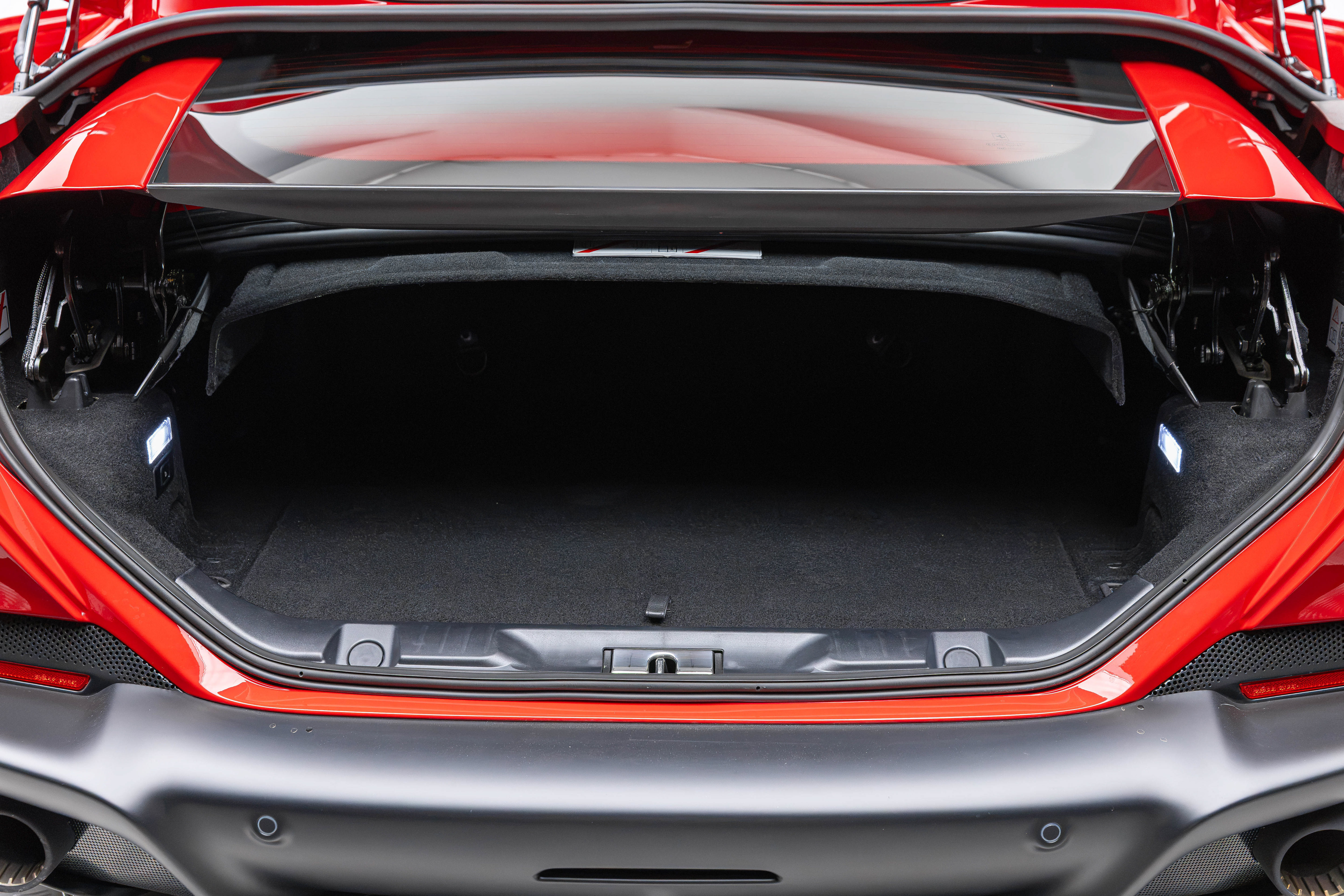 Used 2022 Ferrari Portofino M RWD image 68