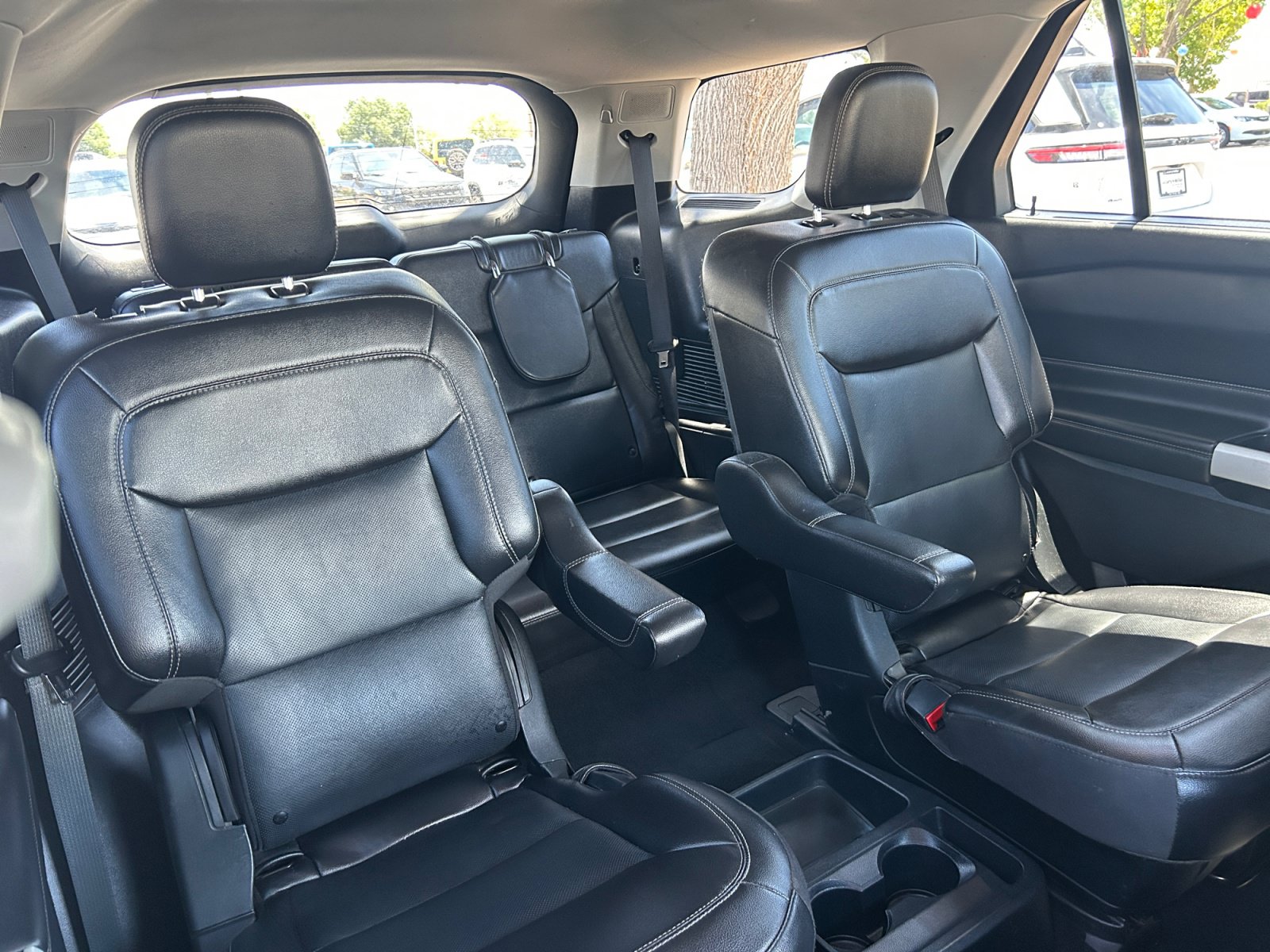 Used 2021 Ford Explorer Limited w/ Equipment Group 301A RWD image 18
