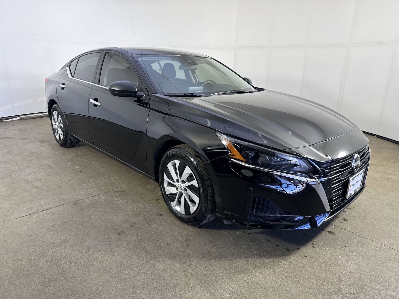 Certified 2025 Nissan Altima 2.5 S image 3