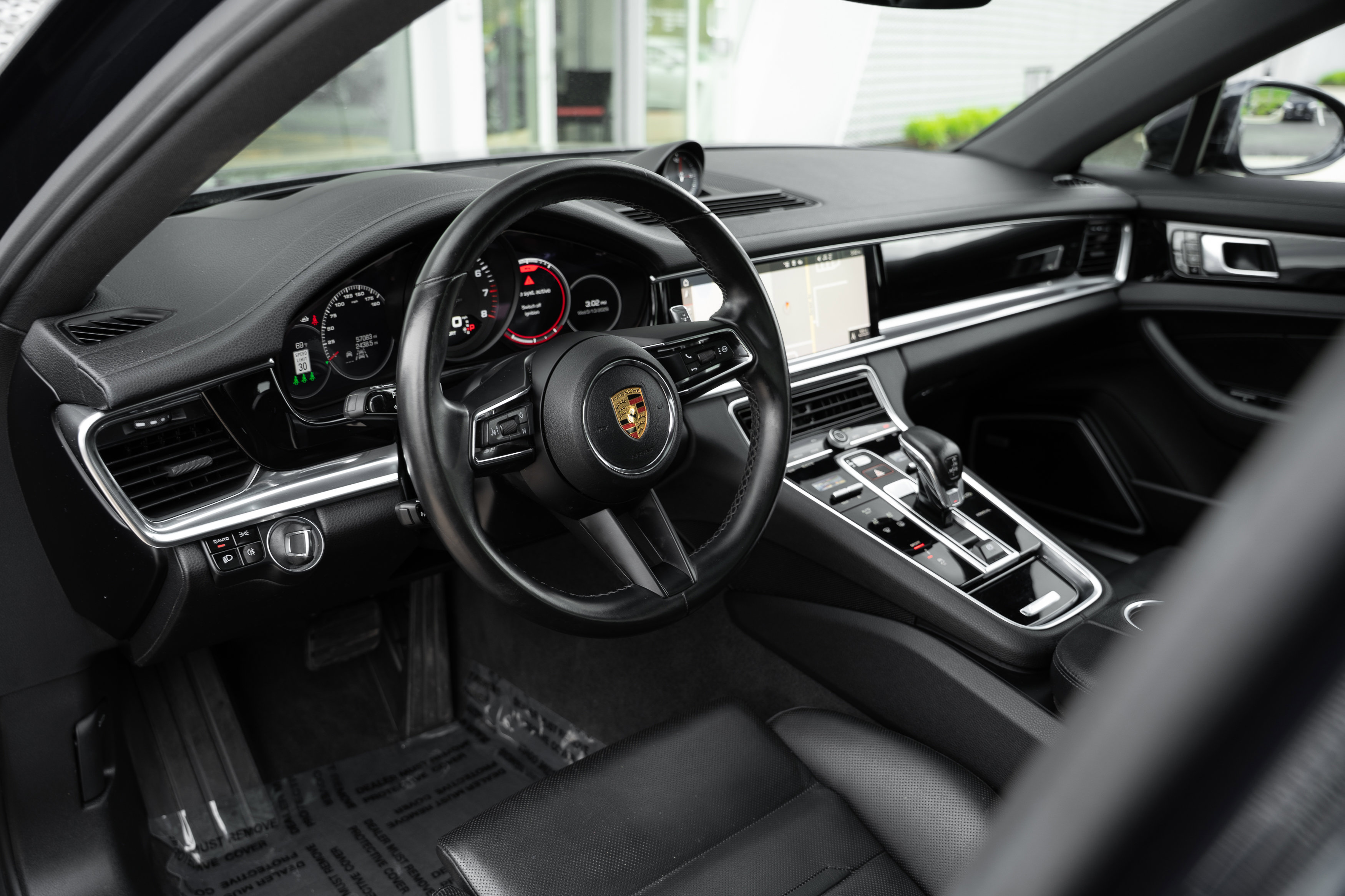 Used 2021 Porsche Panamera 4 AWD/4WD image 10