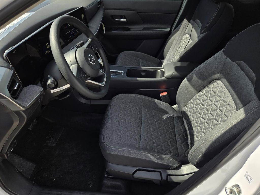 New 2026 Nissan Kicks SV image 18