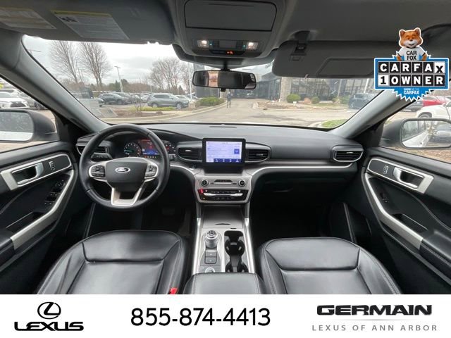 Used 2021 Ford Explorer XLT w/ Equipment Group 202A AWD/4WD image 14
