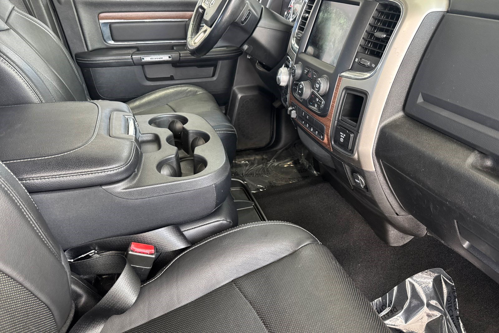 Used 2019 RAM 1500 Laramie AWD/4WD image 19