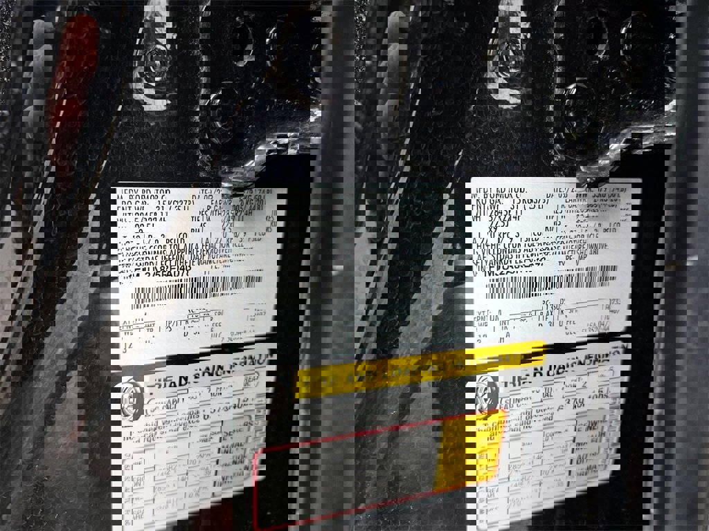 Used 2024 Ford Expedition Limited image 11