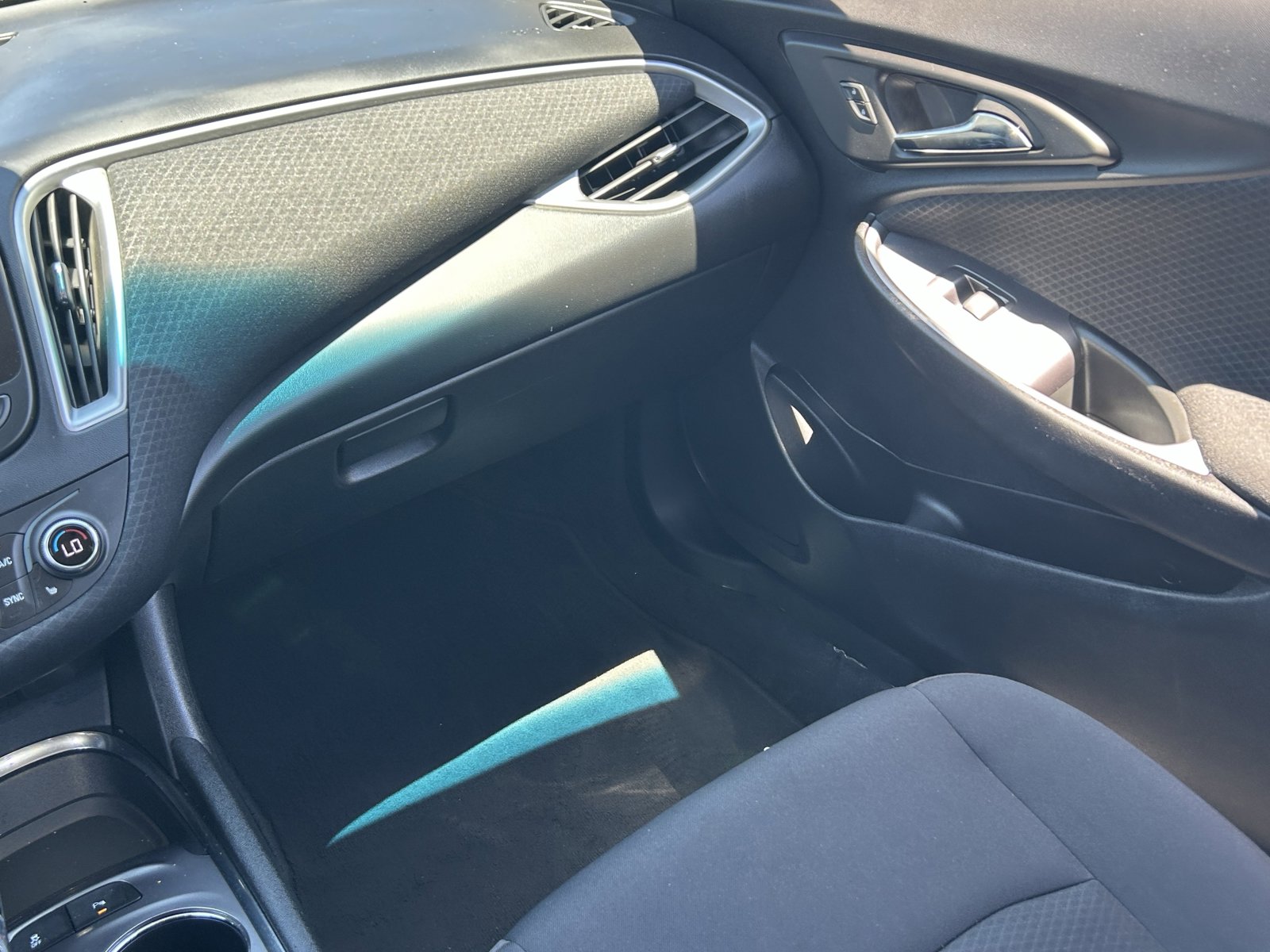 Certified 2022 Chevrolet Malibu LT FWD image 17