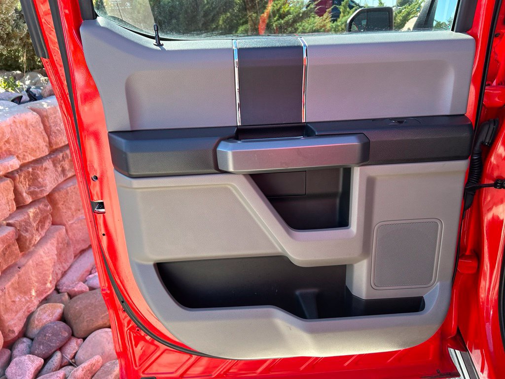 Used 2017 Ford F150 XLT AWD/4WD image 23