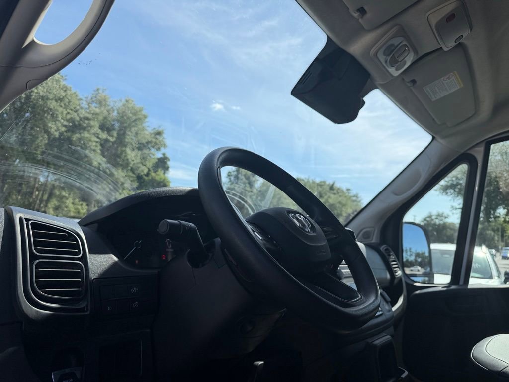 Used 2024 RAM ProMaster 2500 w/ Convenience Group FWD image 12