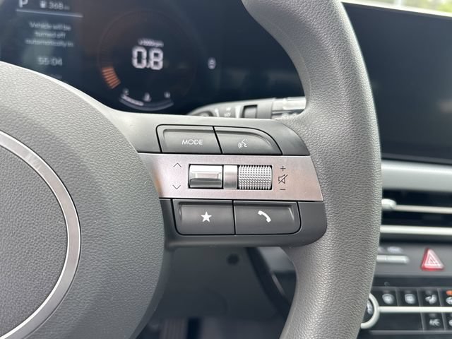 Used 2025 Hyundai Sonata SE FWD image 28