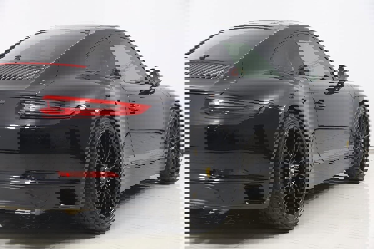 Used 2019 Porsche 911 Carrera T w/ Carrera T Interior Package image 66