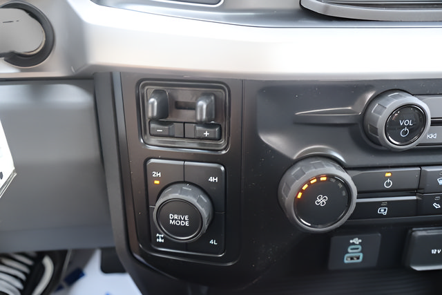 New 2026 Ford F250 XL w/ STX Appearance Package AWD/4WD image 23