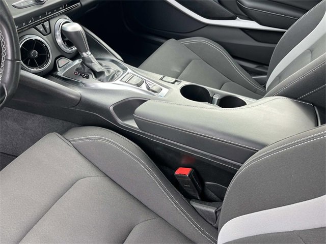 Used 2022 Chevrolet Camaro LT image 15