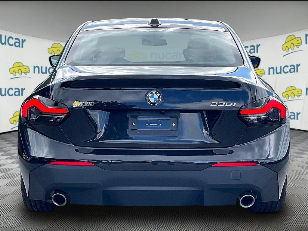Used 2025 BMW 230i Coupe w/ Convenience Package RWD image 5