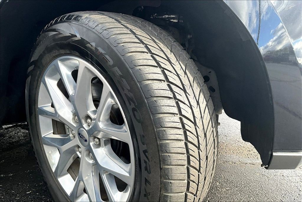 Used 2020 Ford Expedition XLT w/ Equipment Group 202A image 7