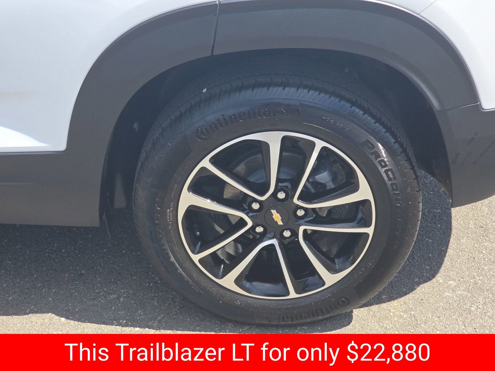 Used 2025 Chevrolet TrailBlazer LT FWD image 37